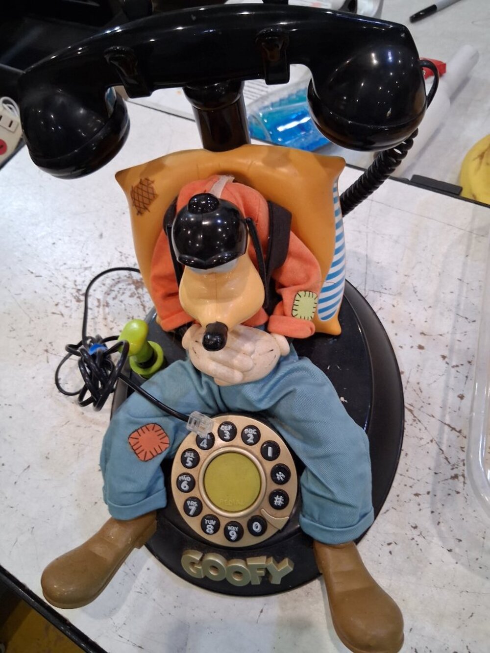 Disney Goofy Telephone - Picture 2 of 4
